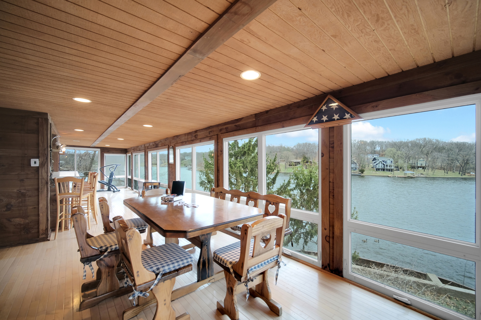 20 Chairtree Court, Putnam, IL 61560