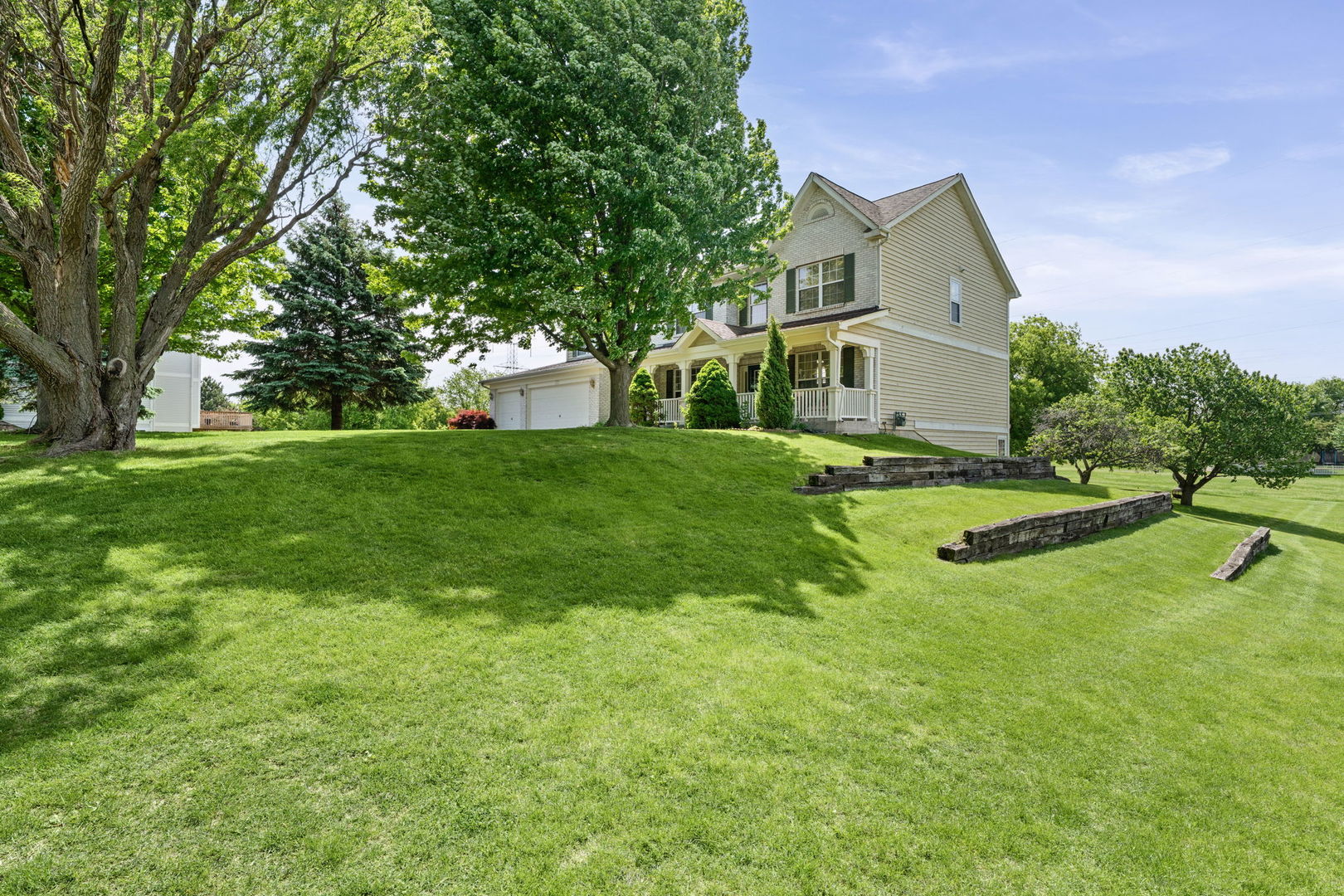 529 Nunda Trail, Crystal Lake, IL 60012