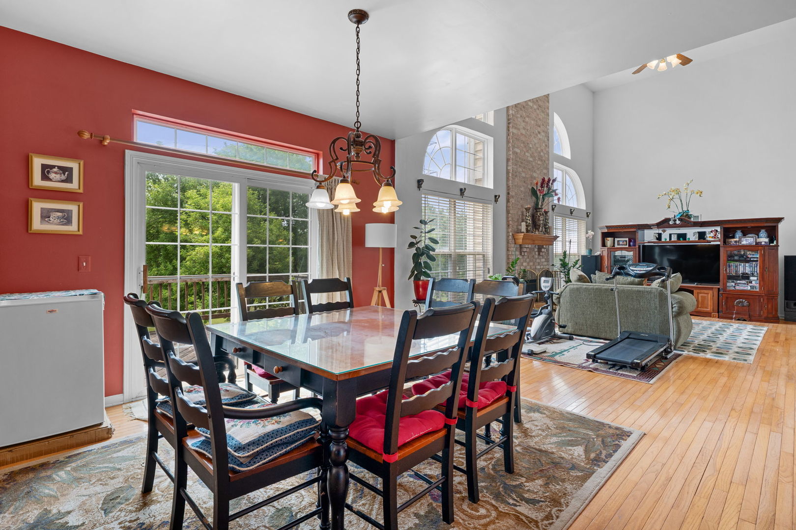 529 Nunda Trail, Crystal Lake, IL 60012