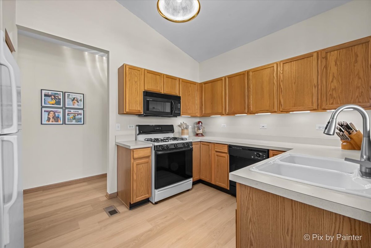 1539 Keystone Court #1539, Elgin, IL 60120