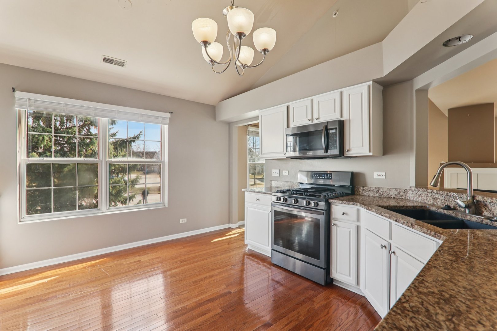 134 Arboretum Drive #134, Lombard, IL 60148