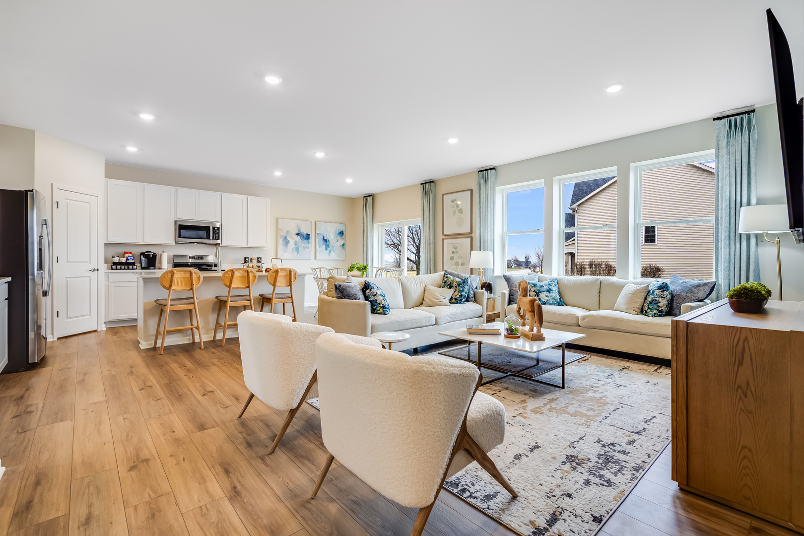 585 Lismore Circle, Elgin, IL 60124