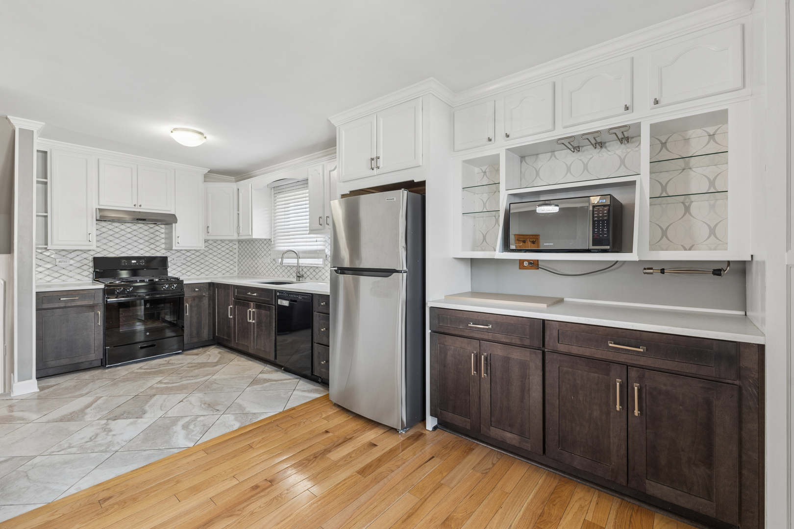 16805 Hilltop Avenue, Orland Hills, IL 60487