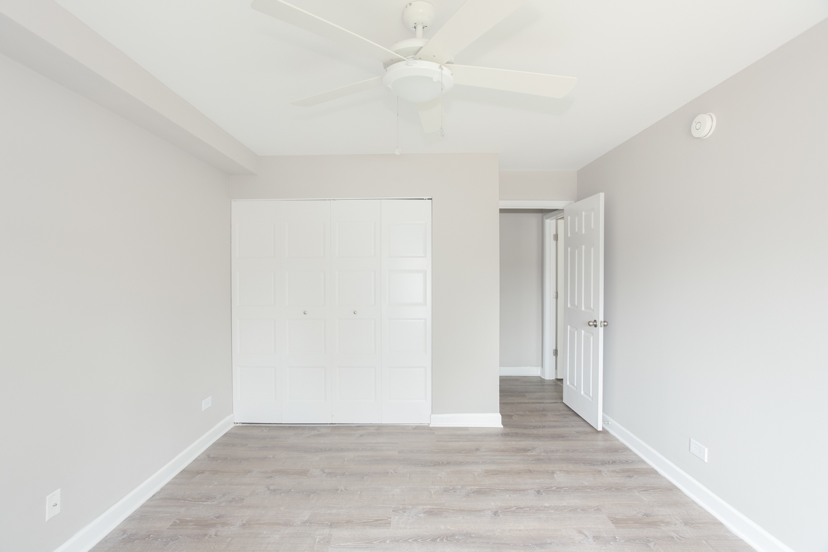 4250 W Lake Avenue #105C, Glenview, IL 60026