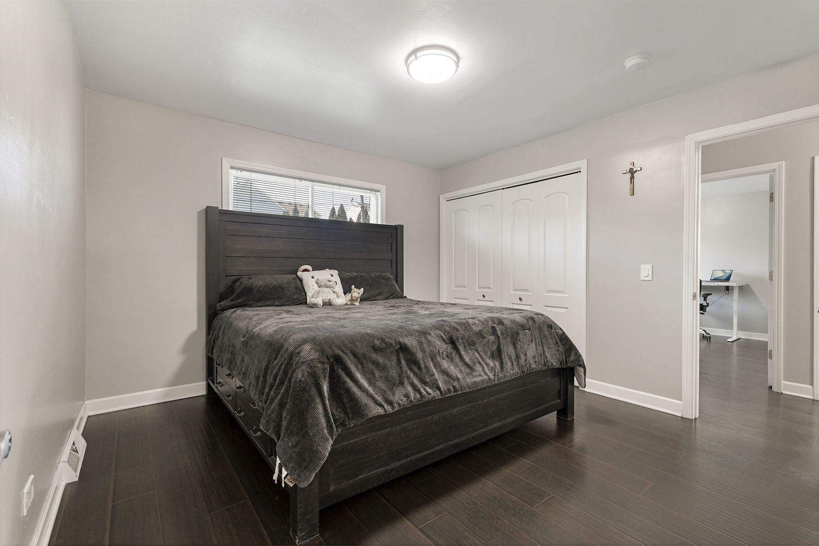 701 W Lake Park Drive, Addison, IL 60101