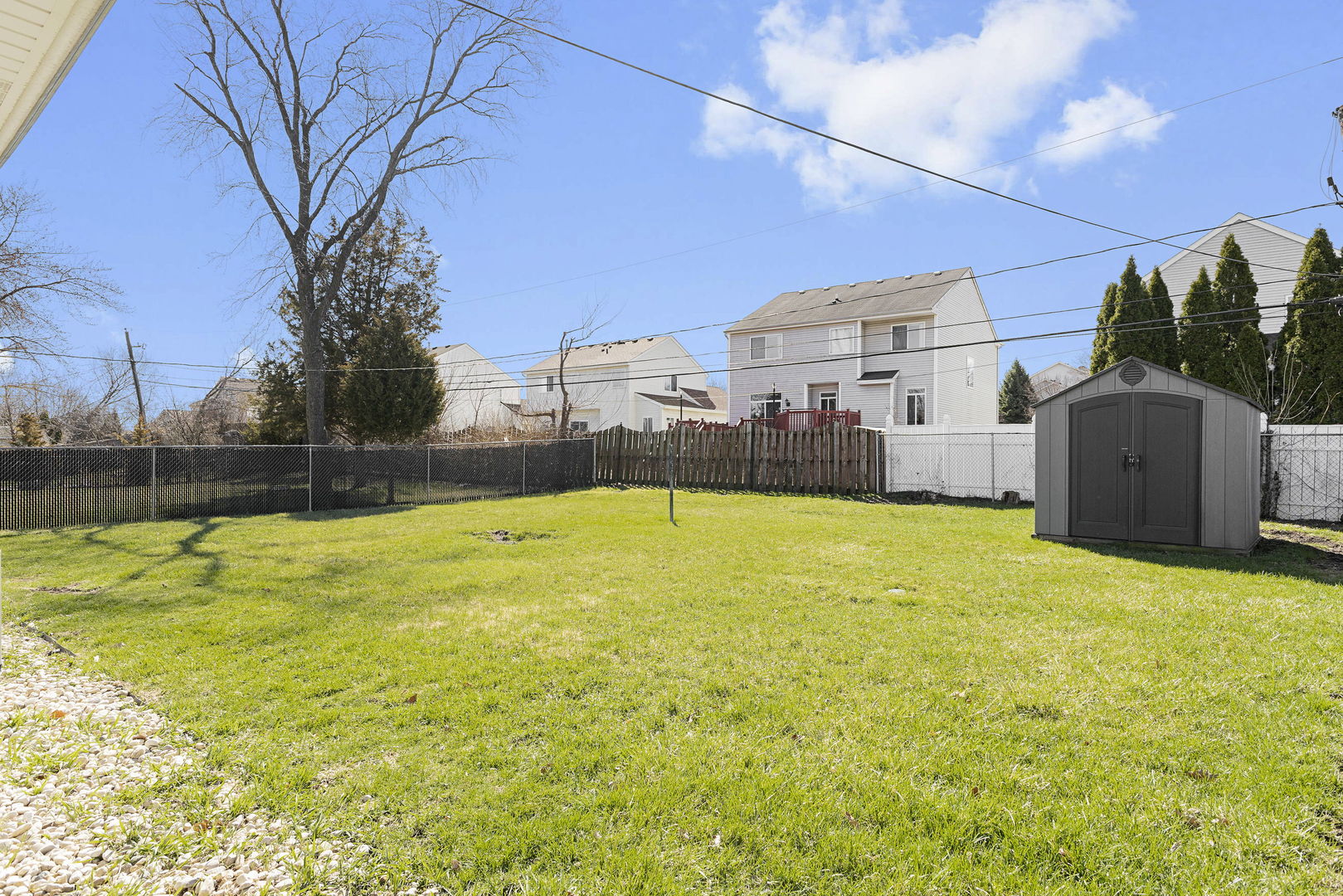 701 W Lake Park Drive, Addison, IL 60101