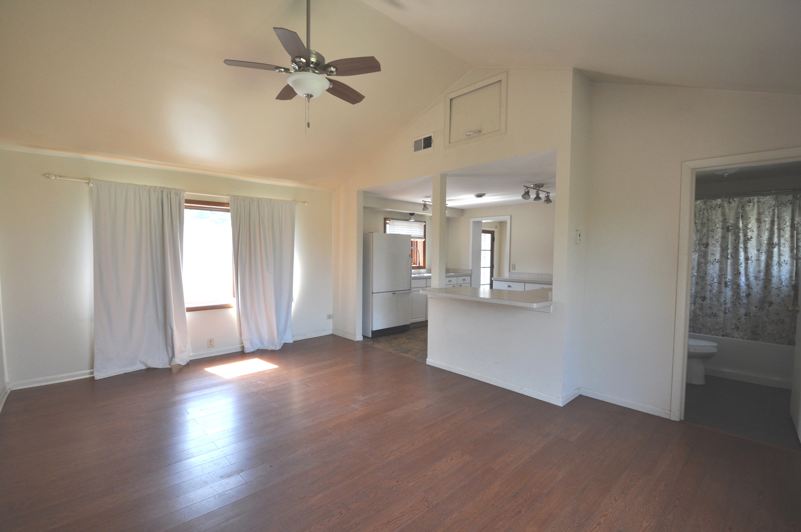 19006 Edwards Road, Antioch, IL 60002