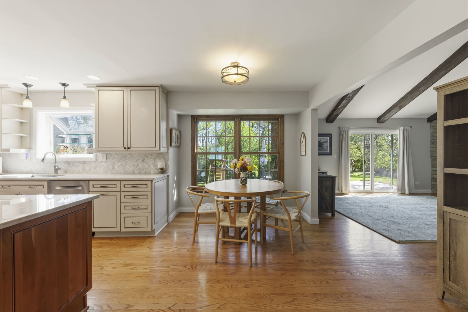 2135 Oak Hill Drive, Lisle, IL 60532