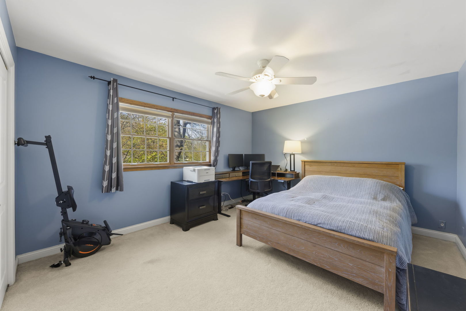 2135 Oak Hill Drive, Lisle, IL 60532