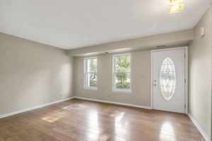 1255 Huntington Drive, Mundelein, IL 60060