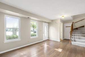 1255 Huntington Drive, Mundelein, IL 60060