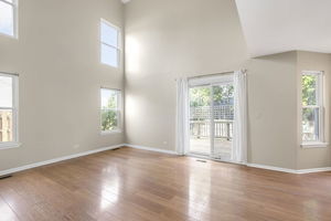 1255 Huntington Drive, Mundelein, IL 60060