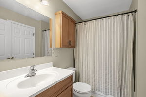 1255 Huntington Drive, Mundelein, IL 60060