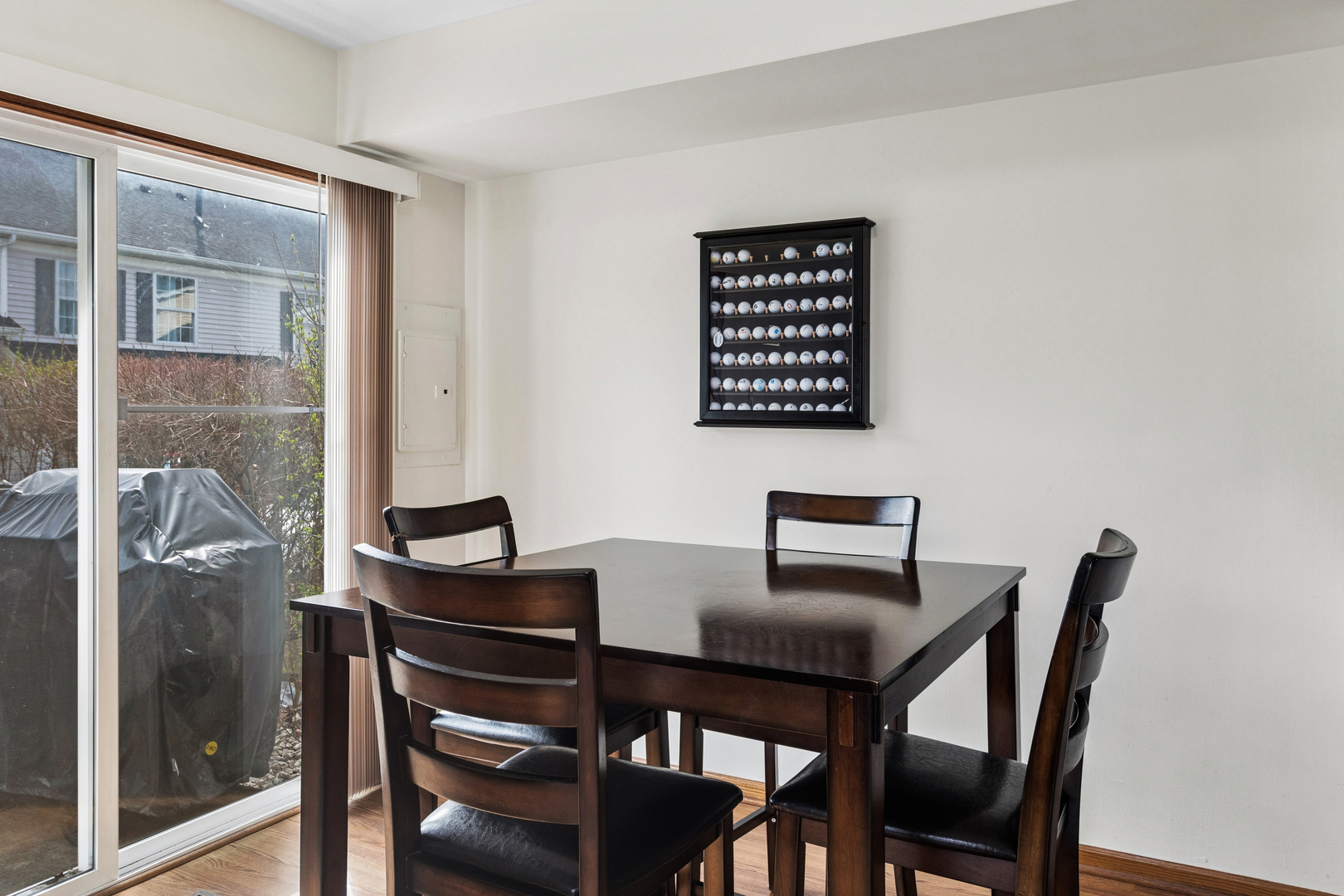 513 East Avenue #513, Streamwood, IL 60107