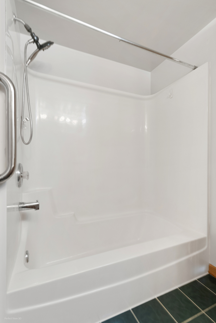 12799 Saint Andrews Court #3-202, Lemont, IL 60439