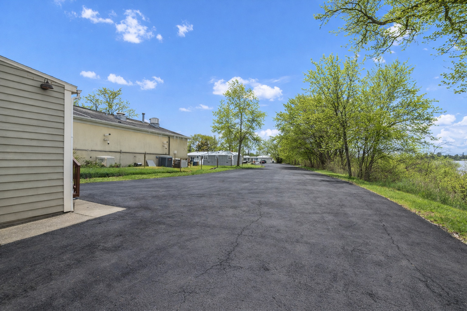 278 N State Street, Hampshire, IL 60140