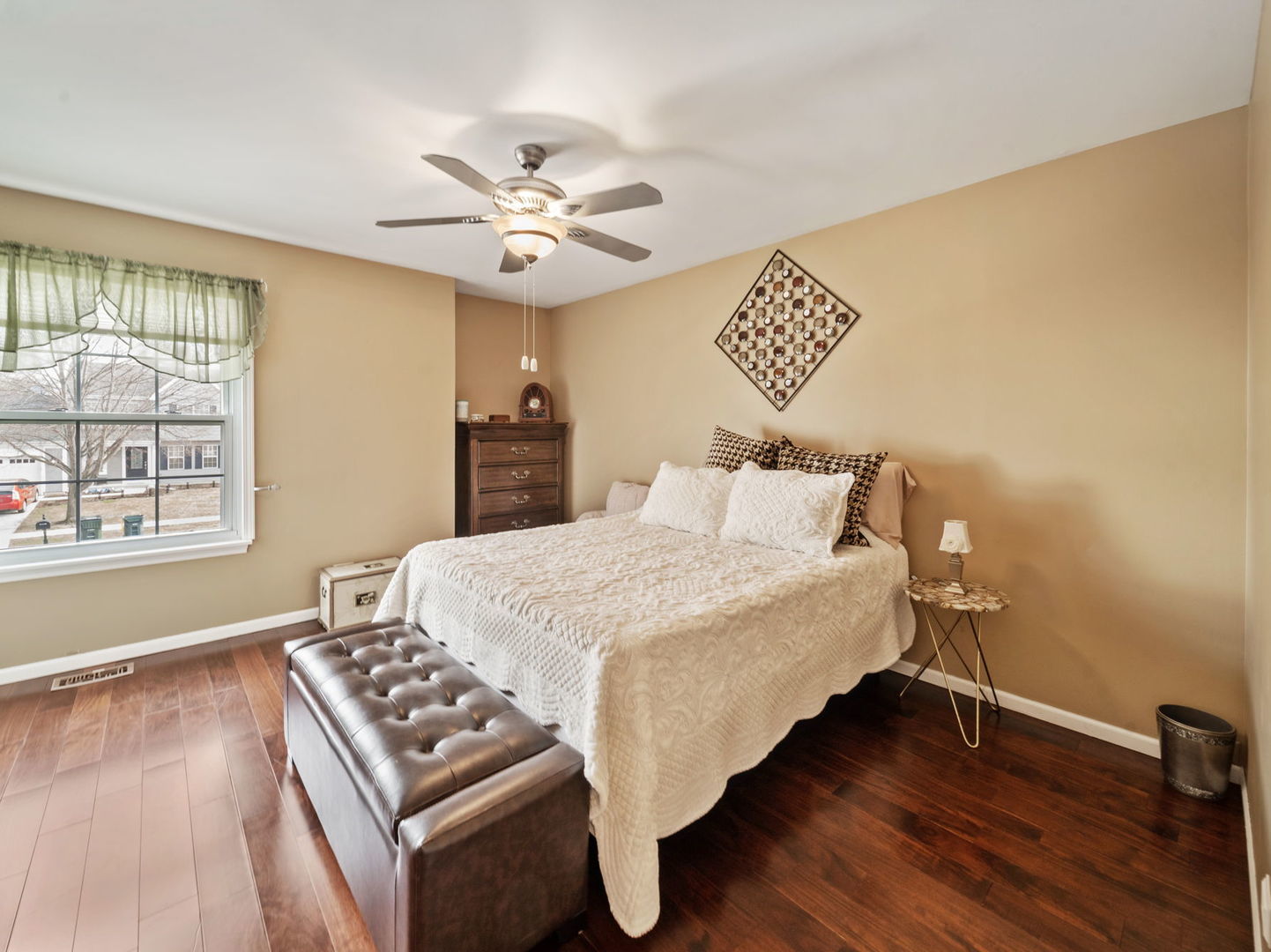 760 Thunderbird Trail, Carol Stream, IL 60188