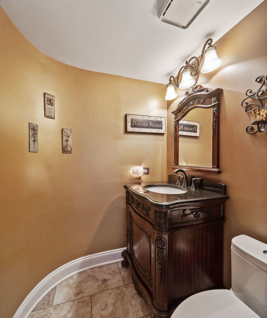 760 Thunderbird Trail, Carol Stream, IL 60188