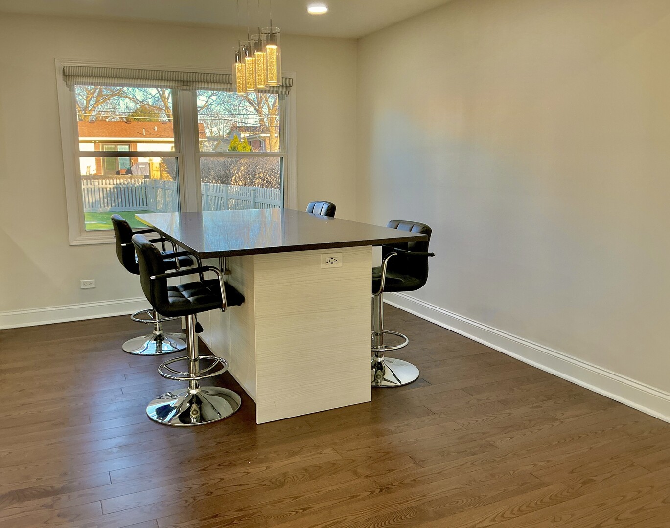 1403 S Birch Drive, Mount Prospect, IL 60056