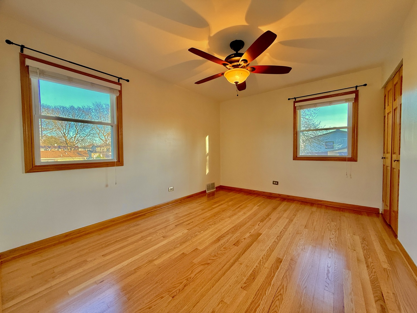 1403 S Birch Drive, Mount Prospect, IL 60056