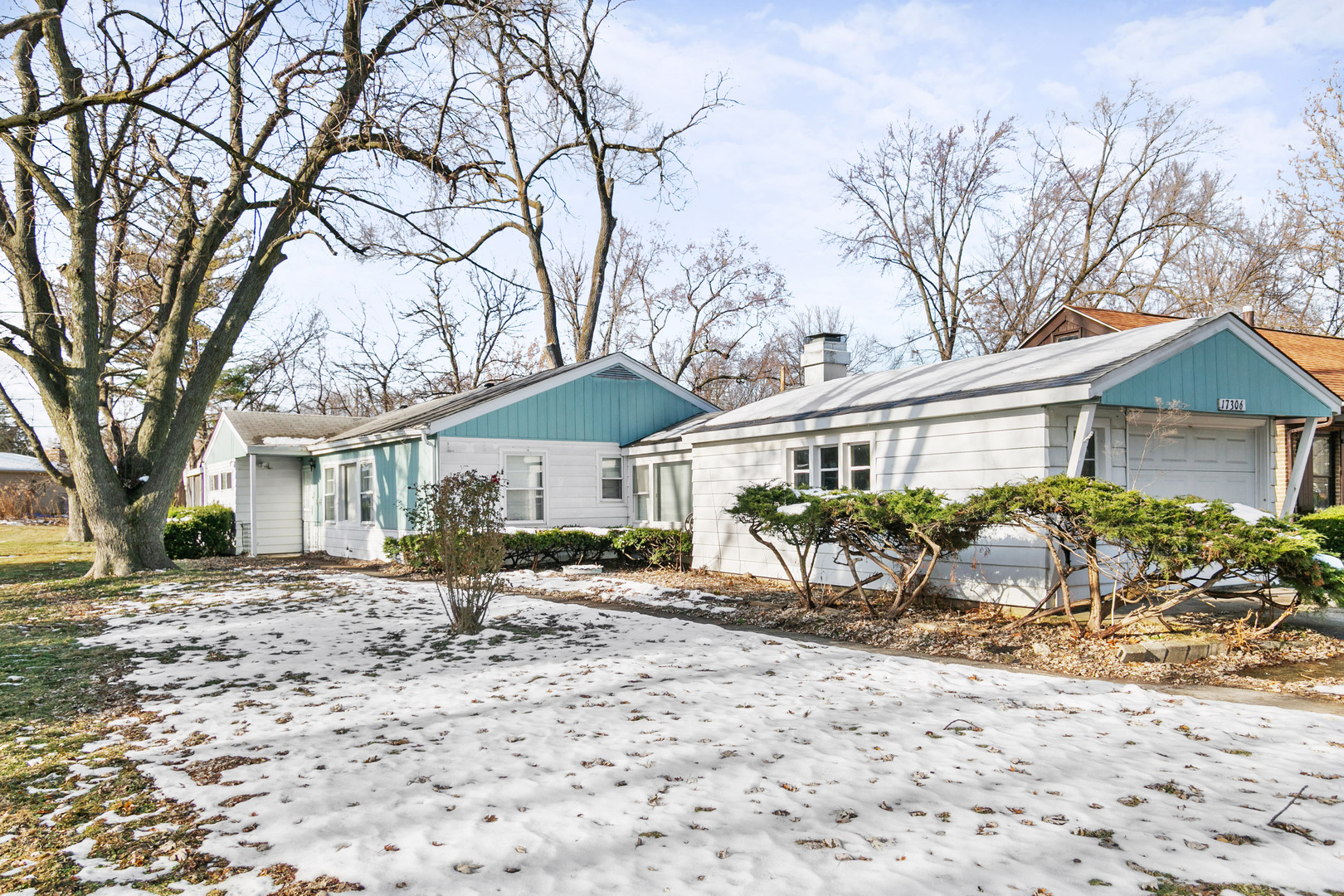 17306 Holmes Avenue, Hazel Crest, IL 60429