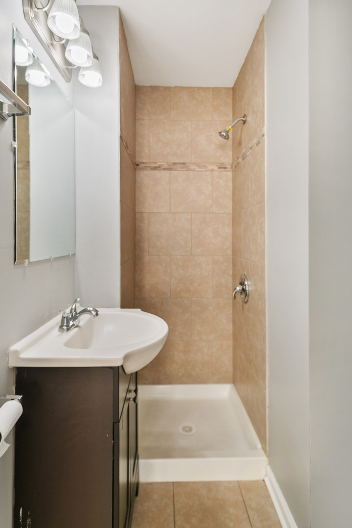 17306 Holmes Avenue, Hazel Crest, IL 60429