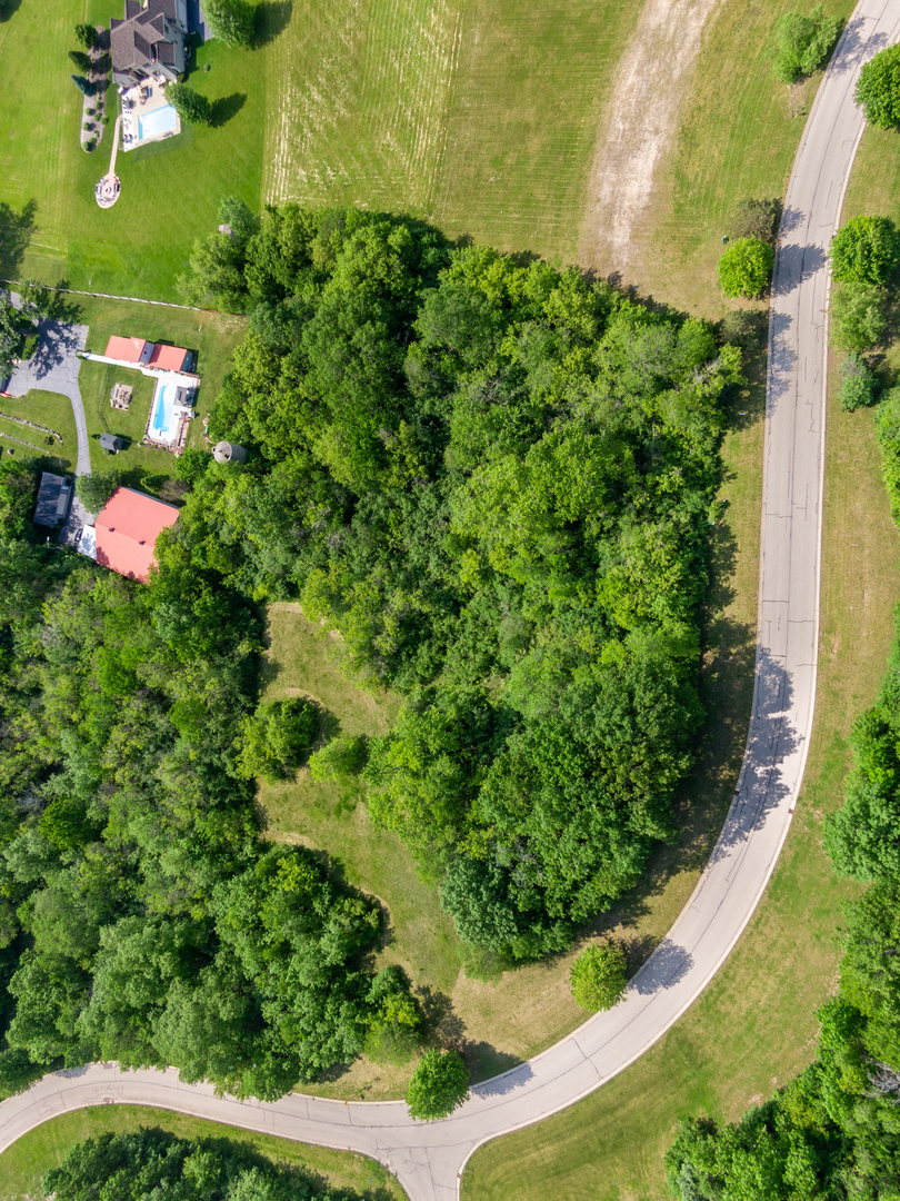 7389 English Oak Lane, Spring Grove, IL 60081