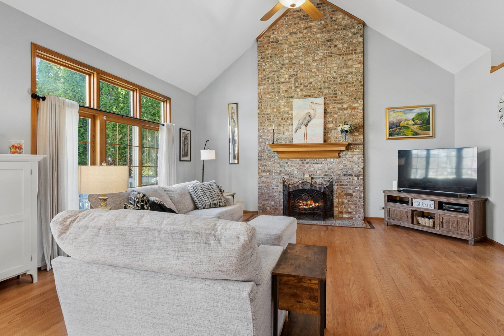 2102 BROOKSIDE Lane, Aurora, IL 60502