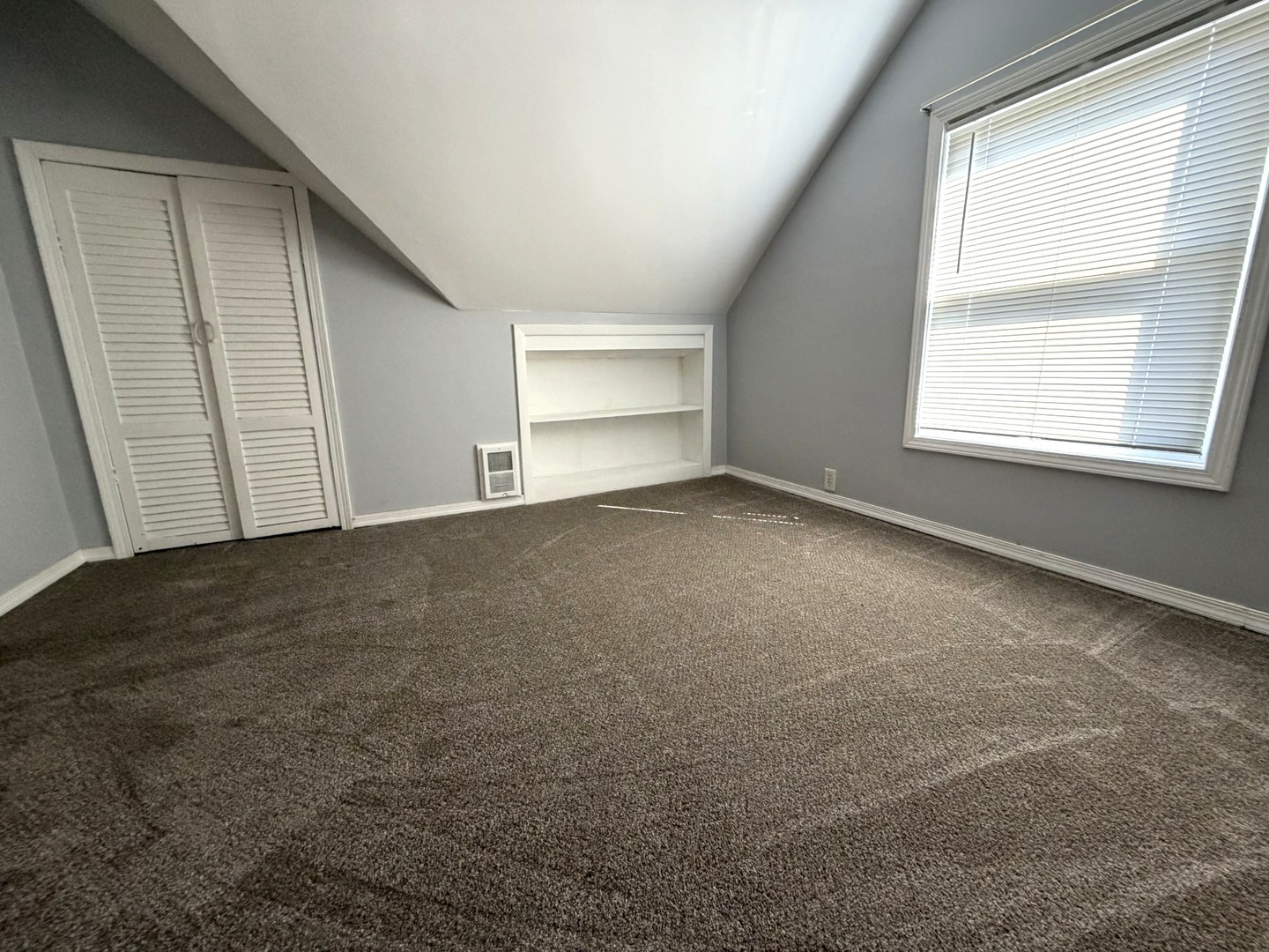 632 N Edgewood Avenue, Lombard, IL 60148