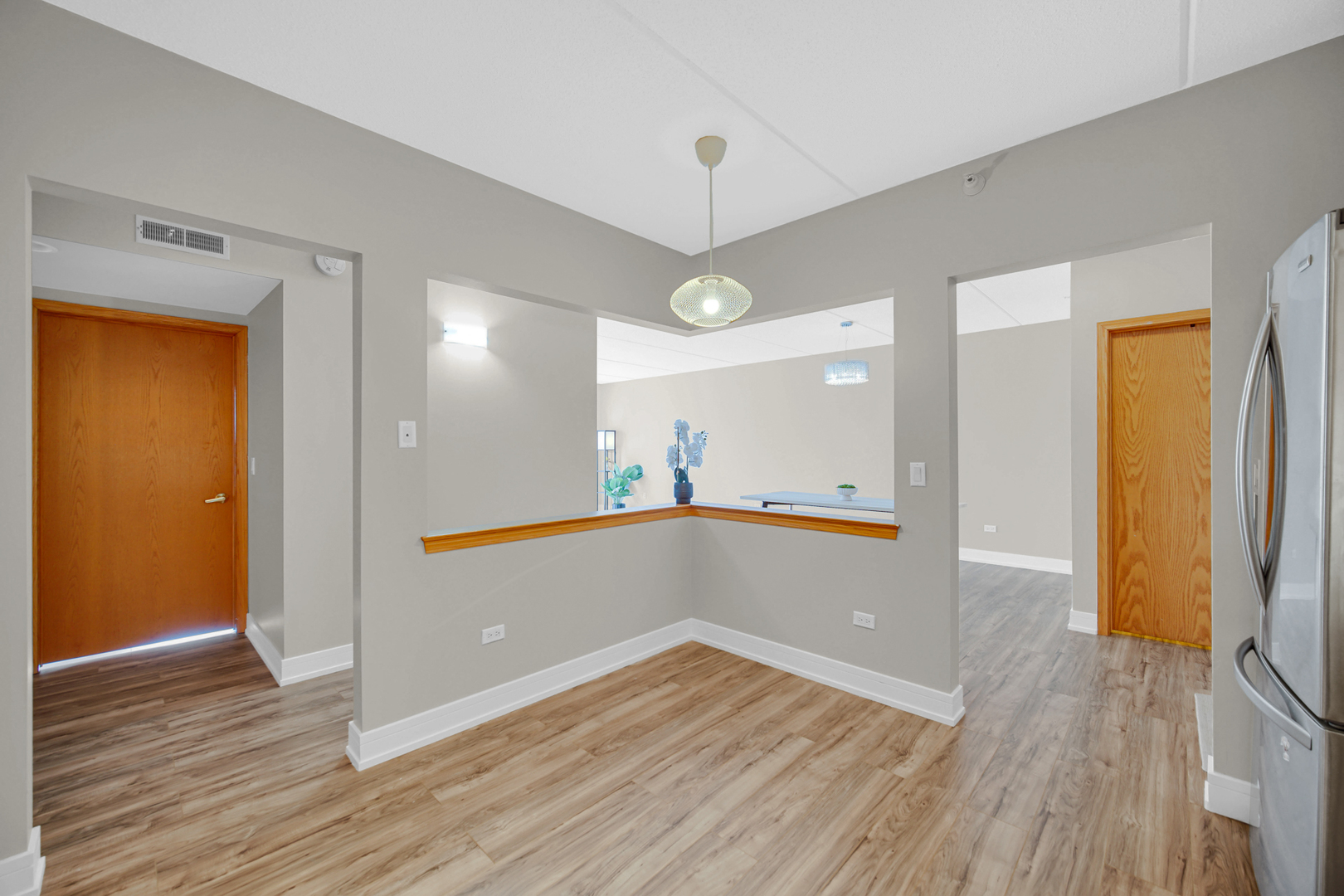 1636 Ashland Avenue #209, Des Plaines, IL 60016