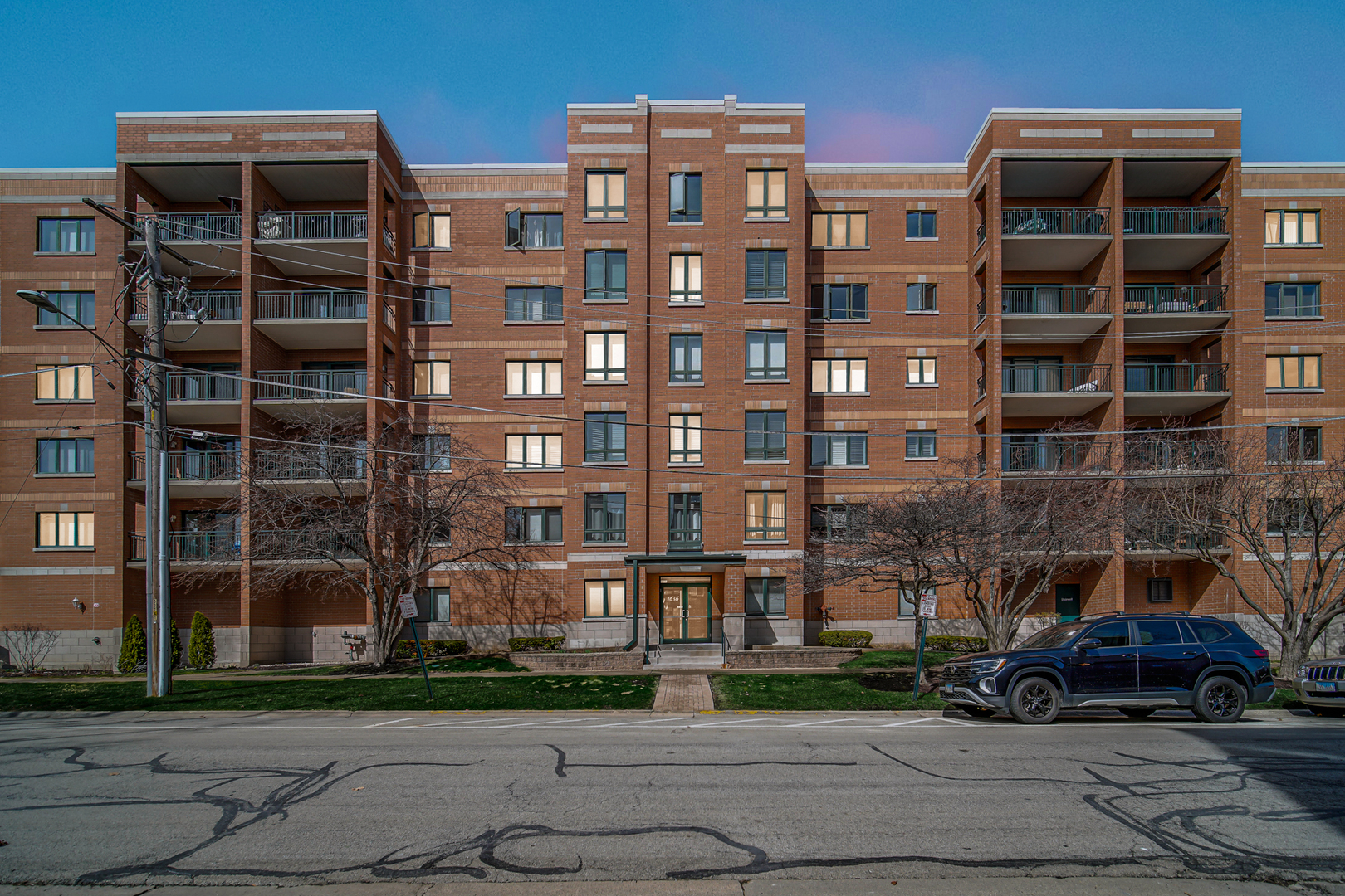 1636 Ashland Avenue #209, Des Plaines, IL 60016