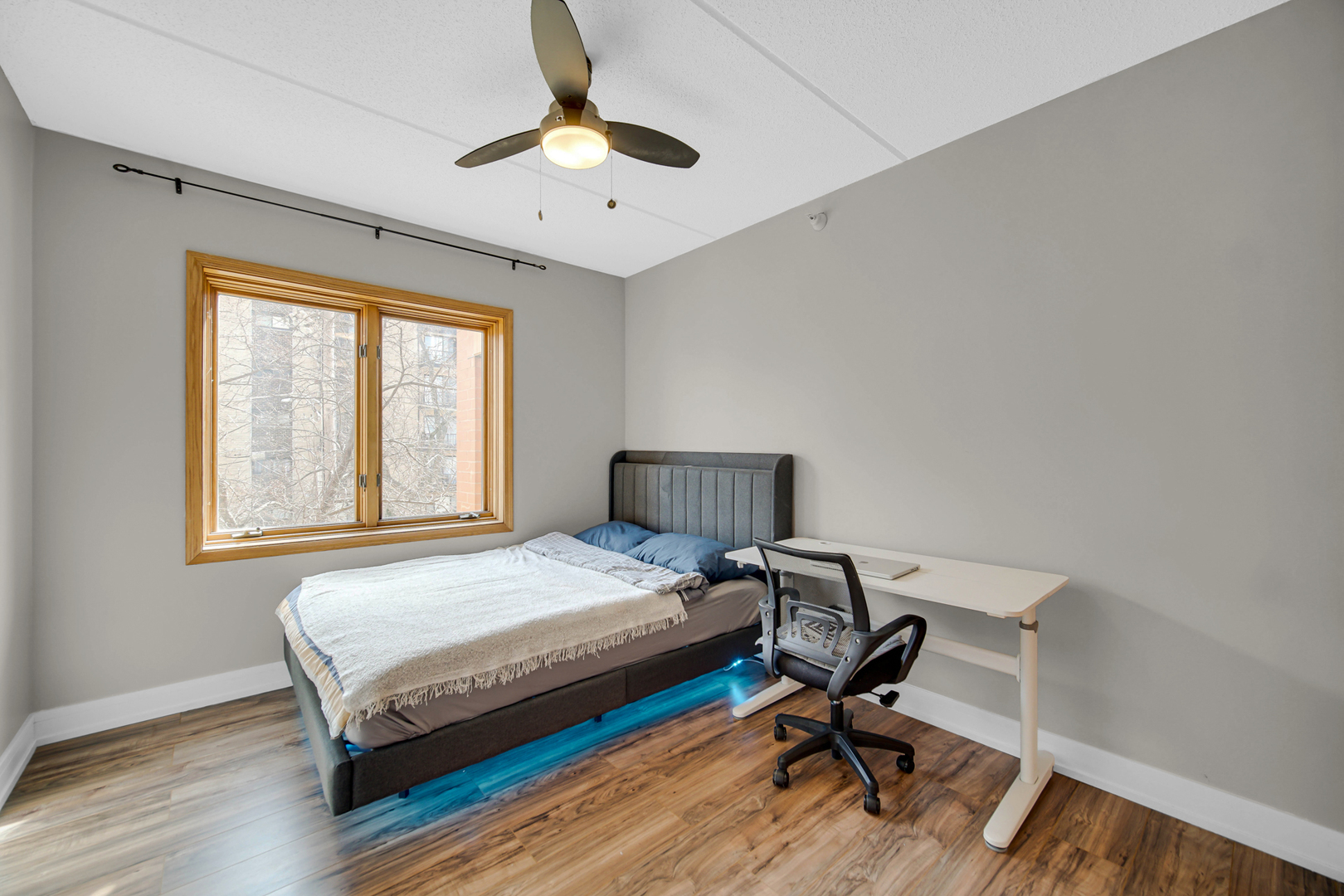 1636 Ashland Avenue #209, Des Plaines, IL 60016