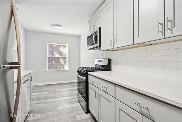 515 N Cass Avenue #2H, Westmont, IL 60559