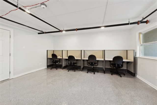 515 N Cass Avenue #2H, Westmont, IL 60559