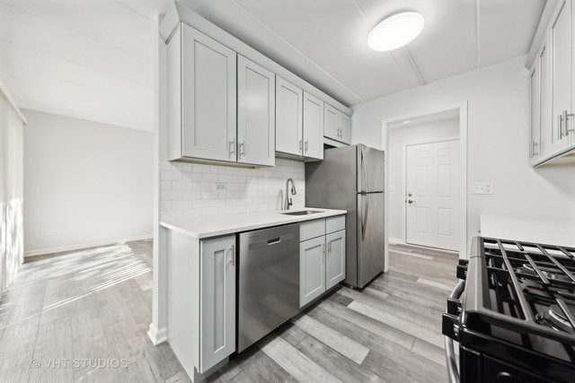 515 N Cass Avenue #2H, Westmont, IL 60559