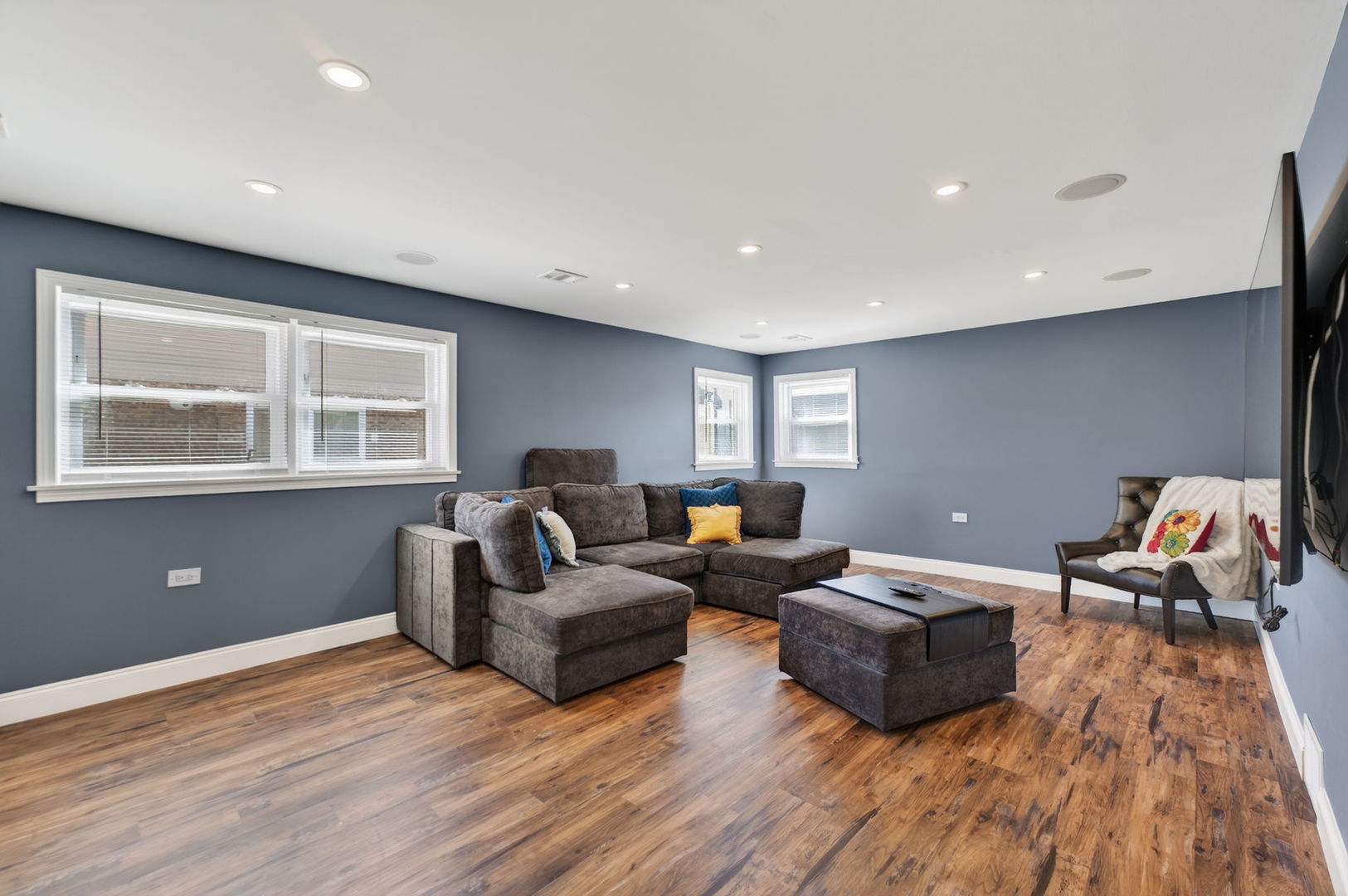 9124 Meade Avenue, Oak Lawn, IL 60453