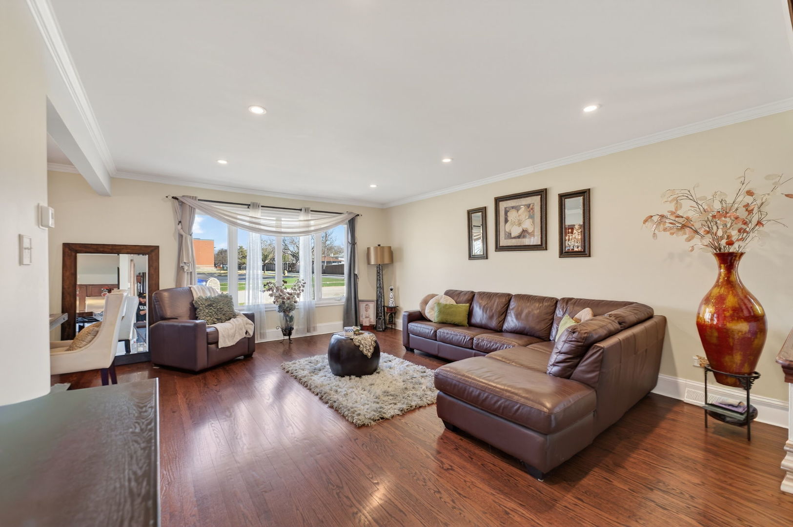 9124 Meade Avenue, Oak Lawn, IL 60453