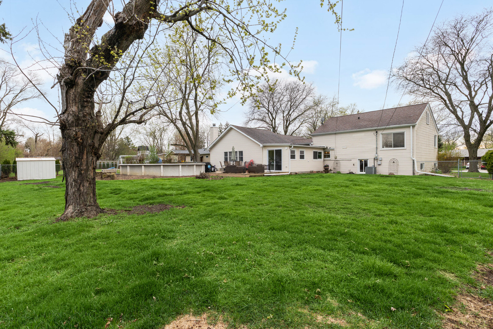 1S115 Euclid Avenue, Villa Park, IL 60181