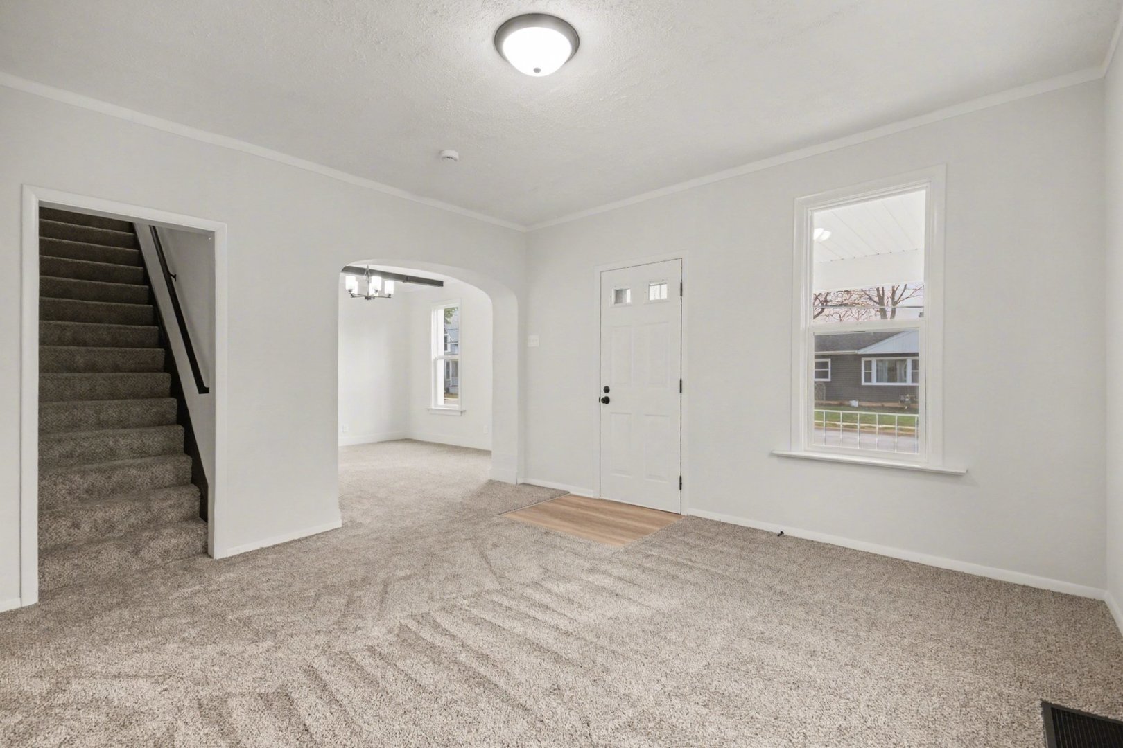 29 N Green Street, Carpentersville, IL 60110