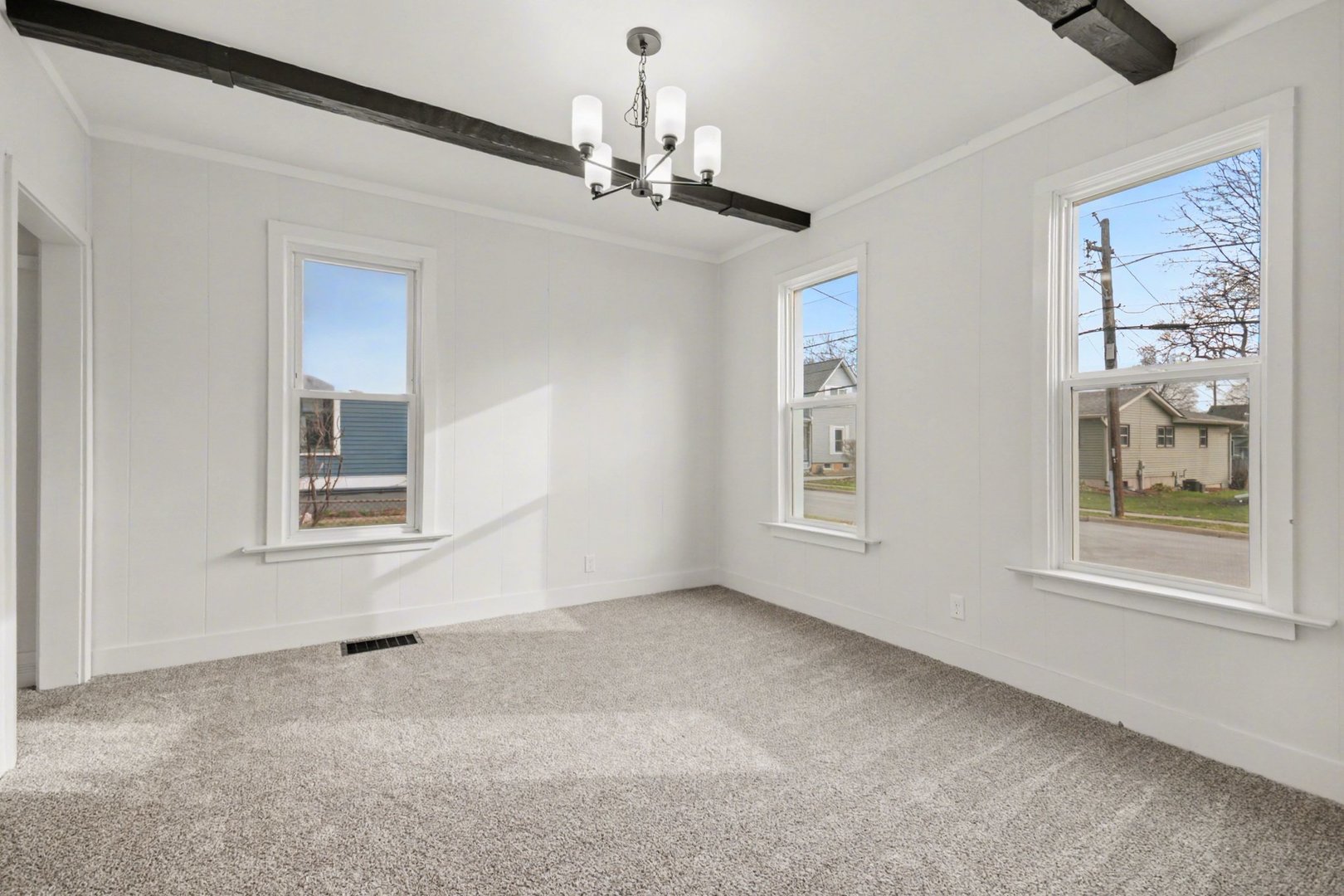 29 N Green Street, Carpentersville, IL 60110