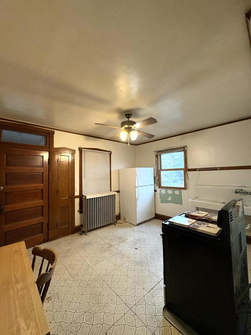 6041 N Newburg Avenue, Chicago, IL 60631