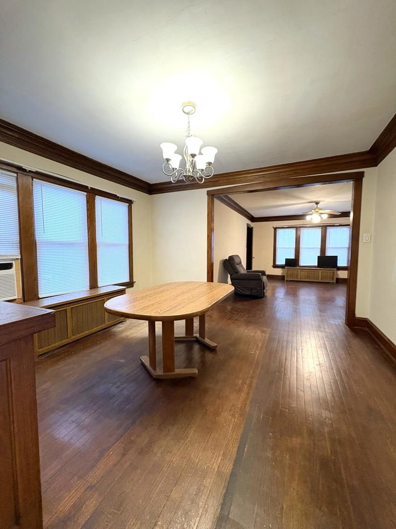 6041 N Newburg Avenue, Chicago, IL 60631