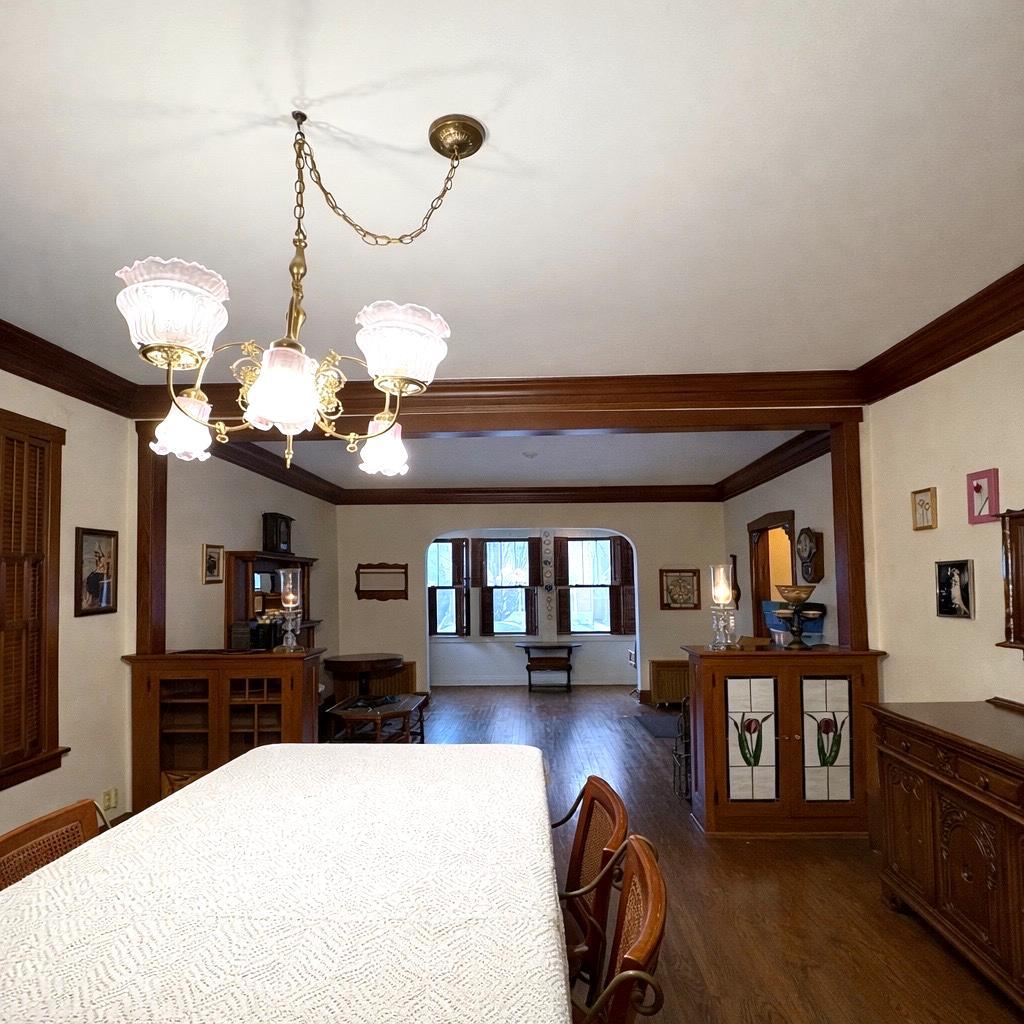 6041 N Newburg Avenue, Chicago, IL 60631