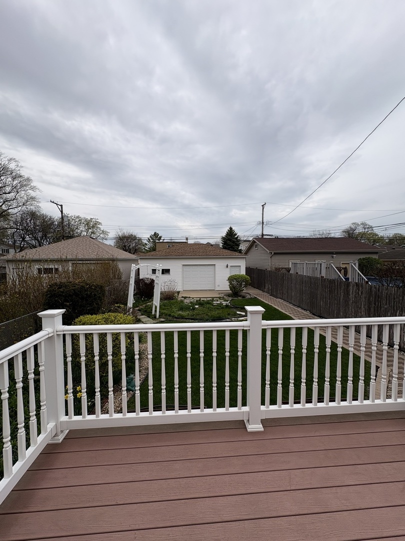 6041 N Newburg Avenue, Chicago, IL 60631