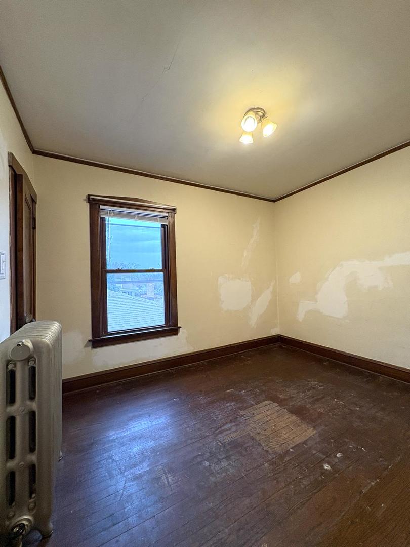 6041 N Newburg Avenue, Chicago, IL 60631