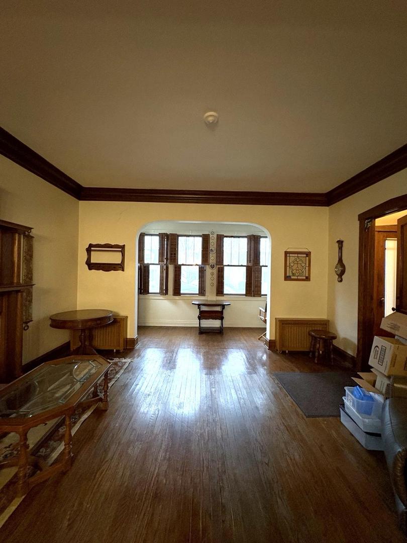 6041 N Newburg Avenue, Chicago, IL 60631