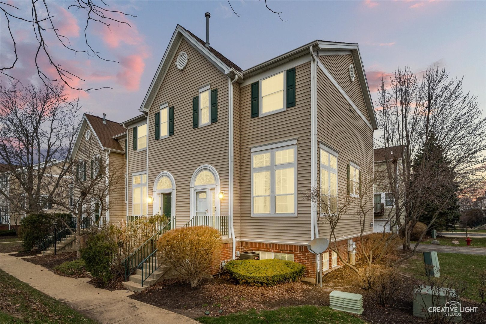 2436 Courtyard Circle #1, Aurora, IL 60506