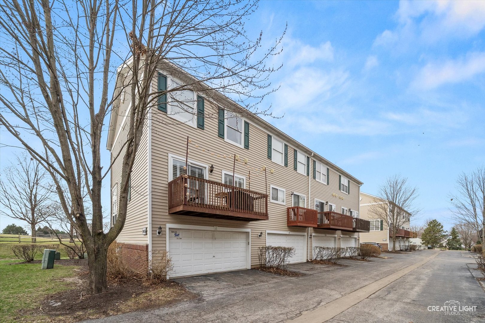 2436 Courtyard Circle #1, Aurora, IL 60506