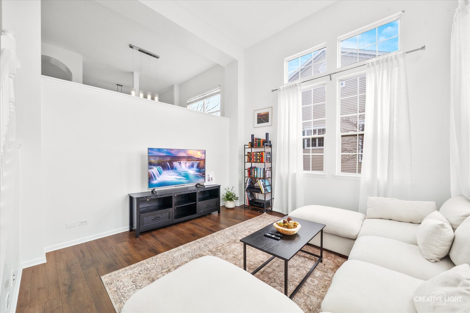 2436 Courtyard Circle #1, Aurora, IL 60506