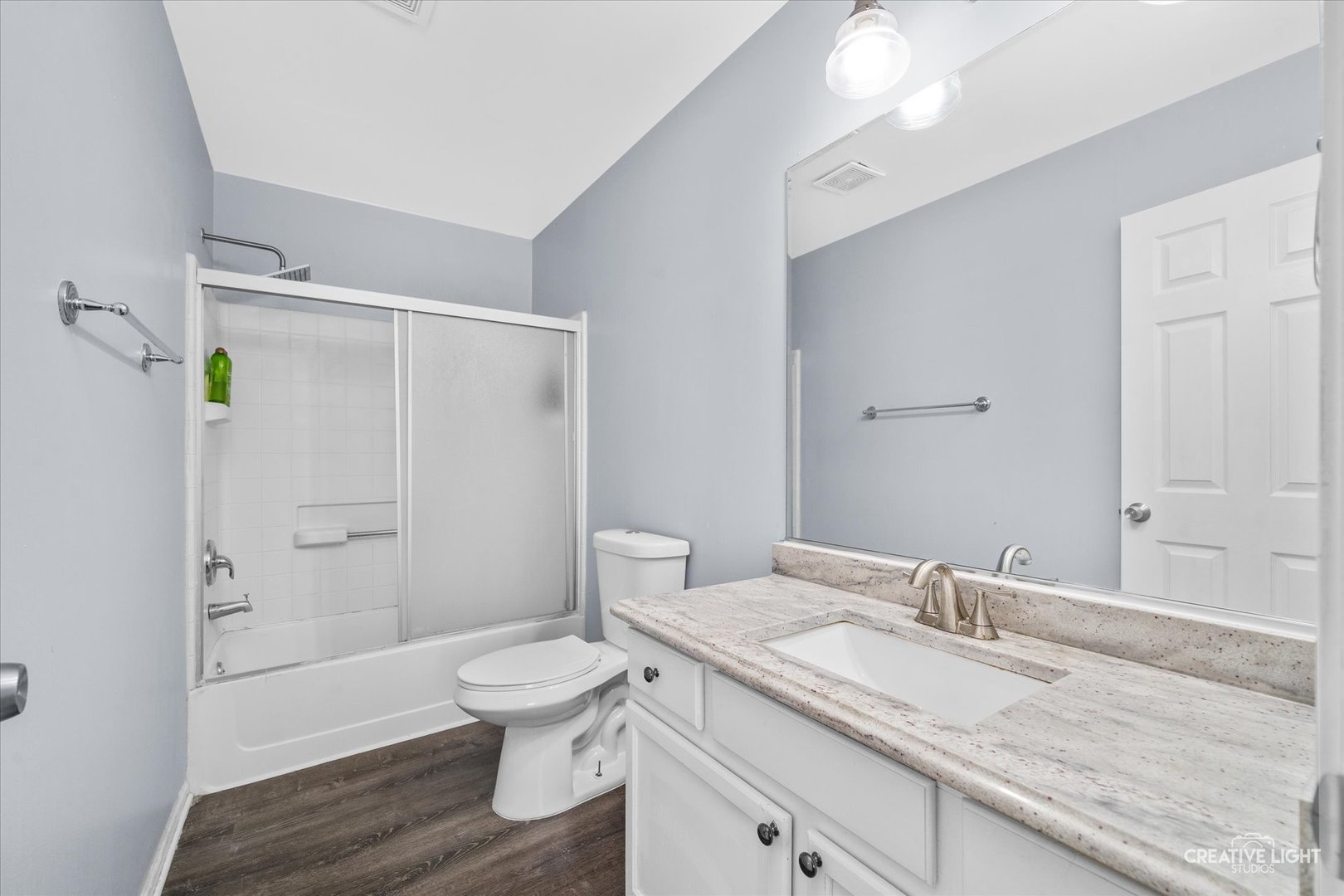 2436 Courtyard Circle #1, Aurora, IL 60506